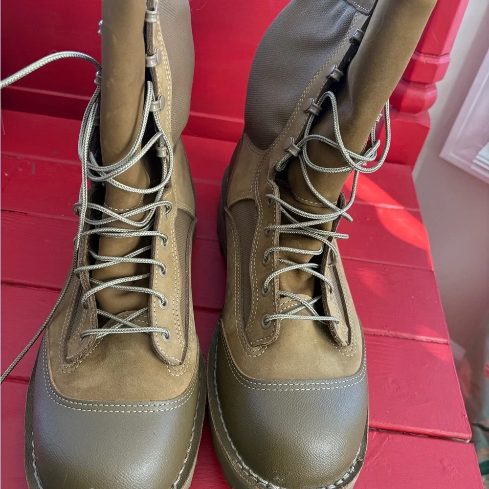 Danner Men's Tactical Boots - Picture 3 of 6